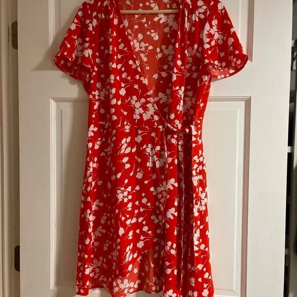 J Crew Mini Floral Wrap Dress Red Size 6 - Picture 2 of 9